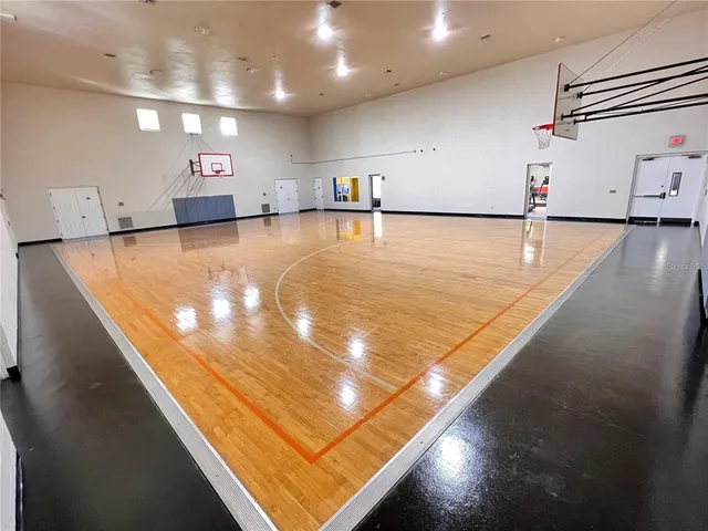 $1,645 | 304 Southern Pecan Circle, Unit 203, Winter Garden, FL 34787