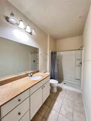 $1,645 | 304 Southern Pecan Circle, Unit 203, Winter Garden, FL 34787