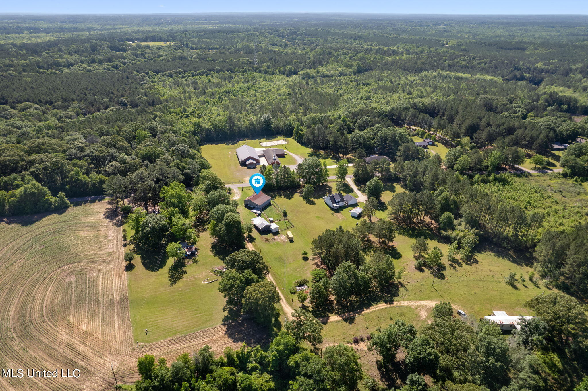 153 Hickory Grove Church Road Sumrall, MS 39482 - Photo 3 of 35 IMG_1019