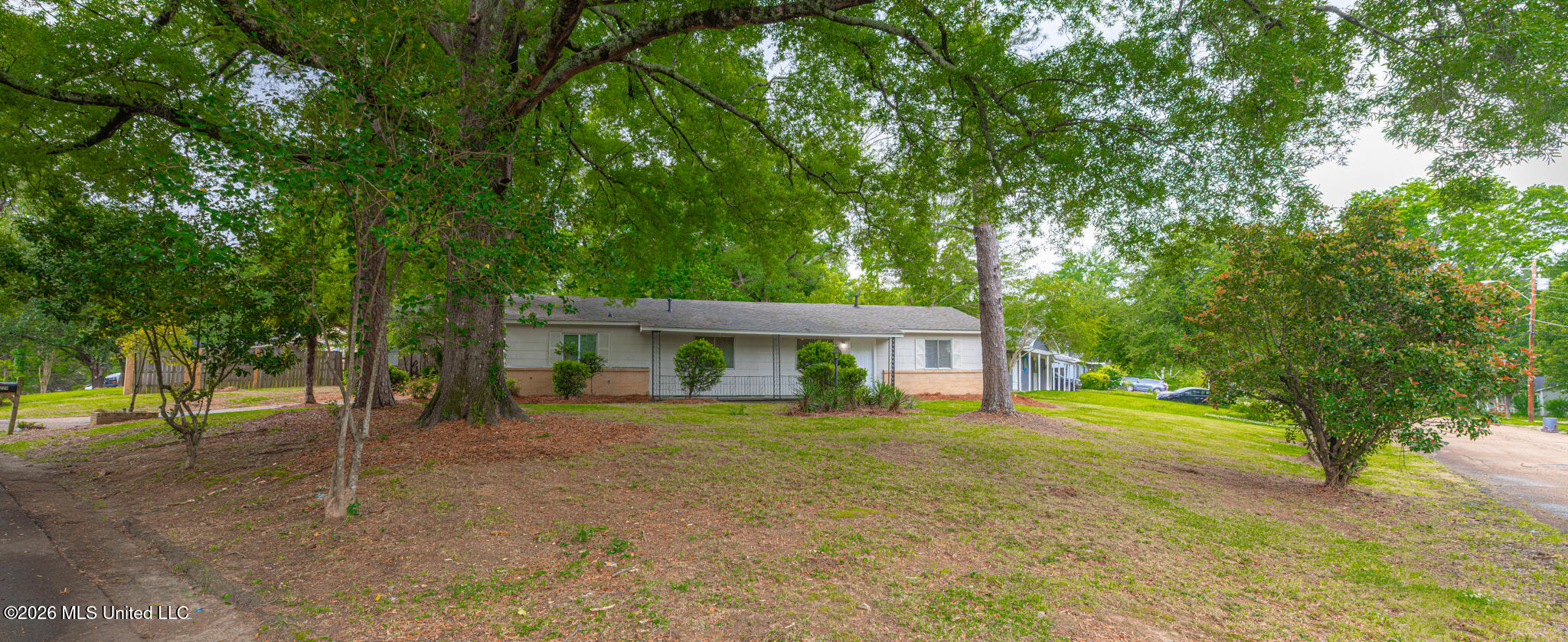 3229 Ridgeland Drive Jackson, MS 39212 - Photo 1 of 27 1R4A6900