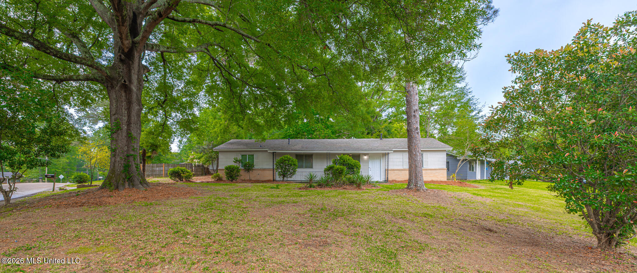 3229 Ridgeland Drive Jackson, MS 39212 - Photo 2 of 27 1R4A6899