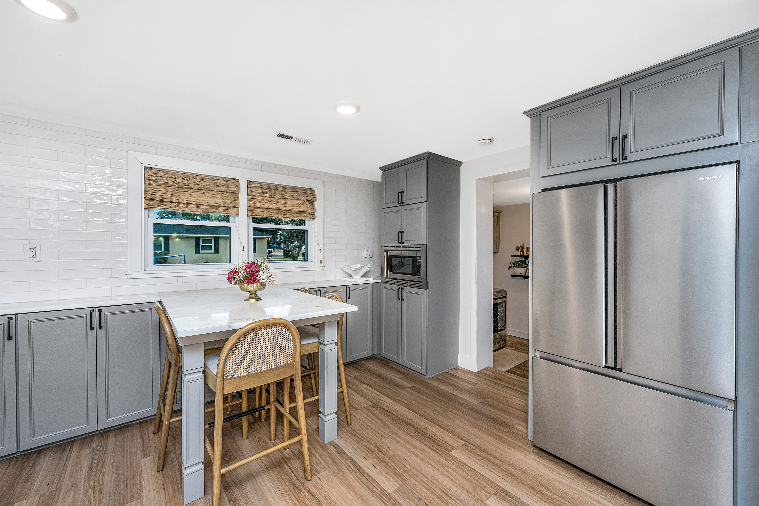 316 6th Avenue Mount Pleasant, SC 29464 - Photo 11 of 34 316_6thAvenue020