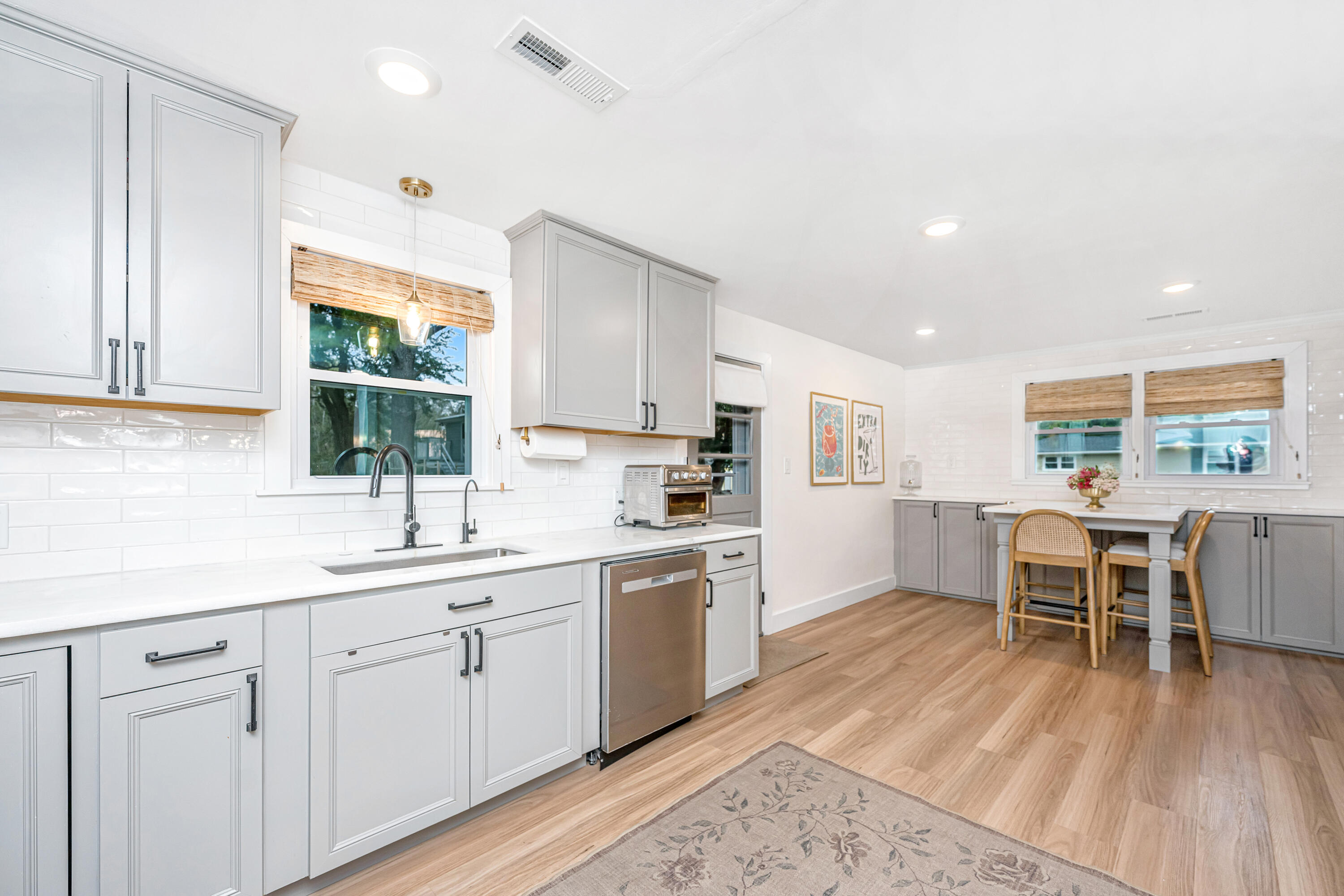 316 6th Avenue Mount Pleasant, SC 29464 - Photo 12 of 34 316_6thAvenue022