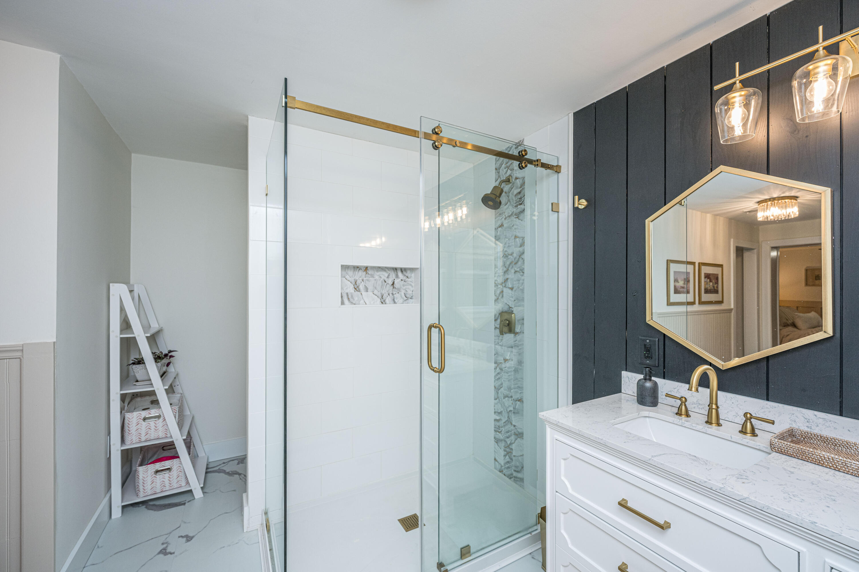 316 6th Avenue Mount Pleasant, SC 29464 - Photo 19 of 34 316_6thAvenue034