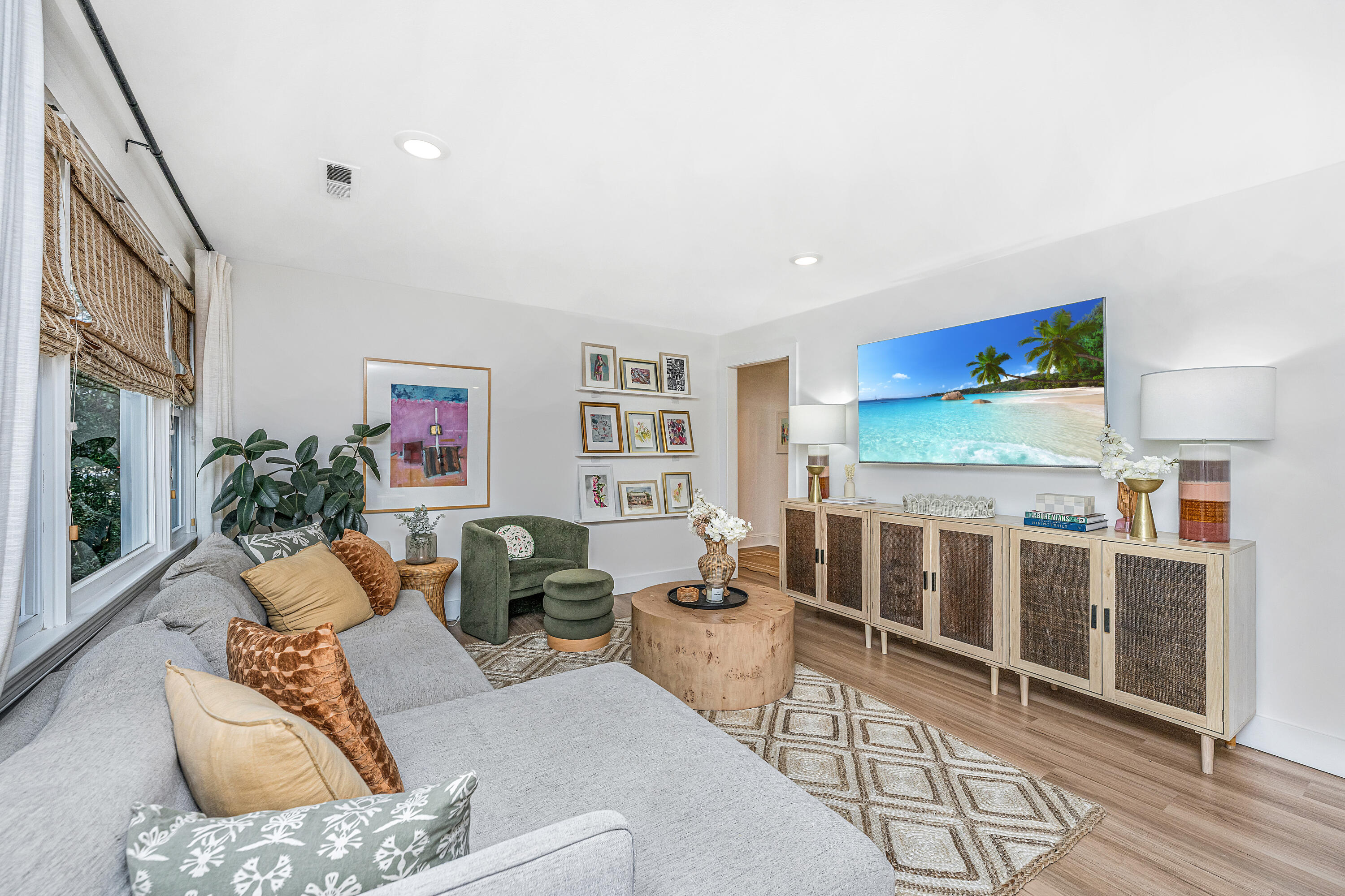 316 6th Avenue Mount Pleasant, SC 29464 - Photo 4 of 34 316_6thAvenue010