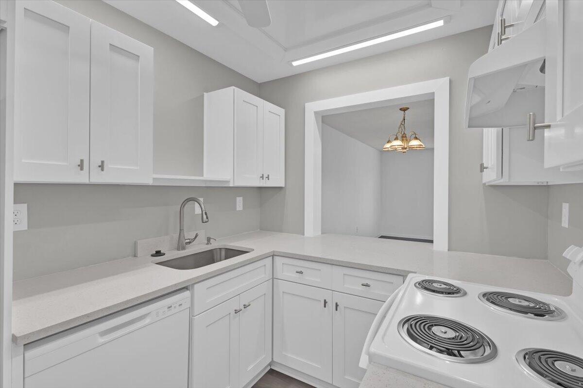 5373 Southeast Miles Grant Road, Unit 102 Stuart, FL 34997 - Photo 50 of 87 20-GG3A7939