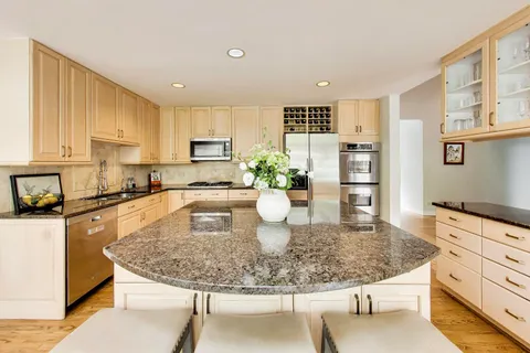 $899,900 | 3414 East Mardan Drive, Long Grove, IL 60047