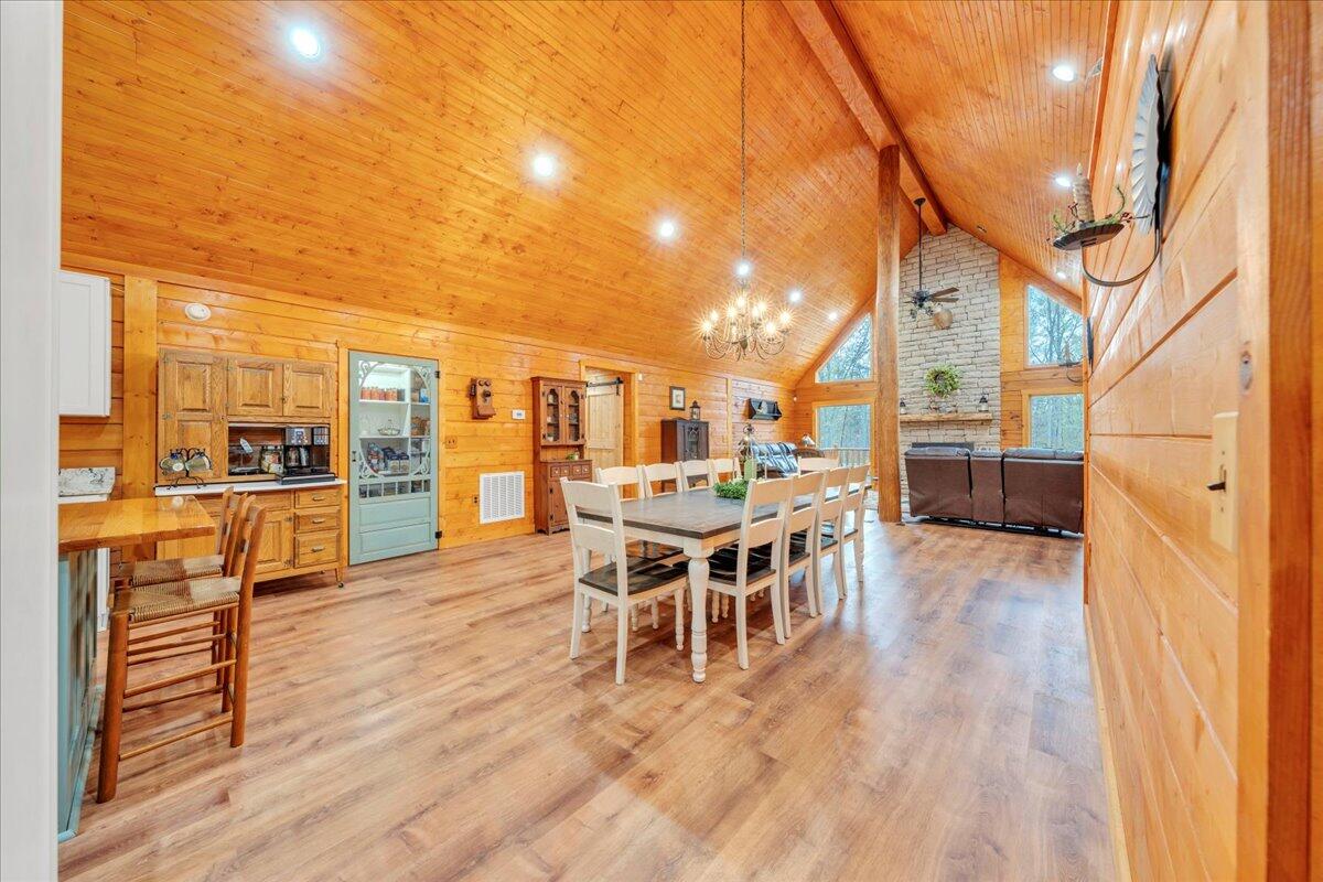 5526 Altice Road Moneta, VA 24121 - Photo 18 of 86 017-MIB09087