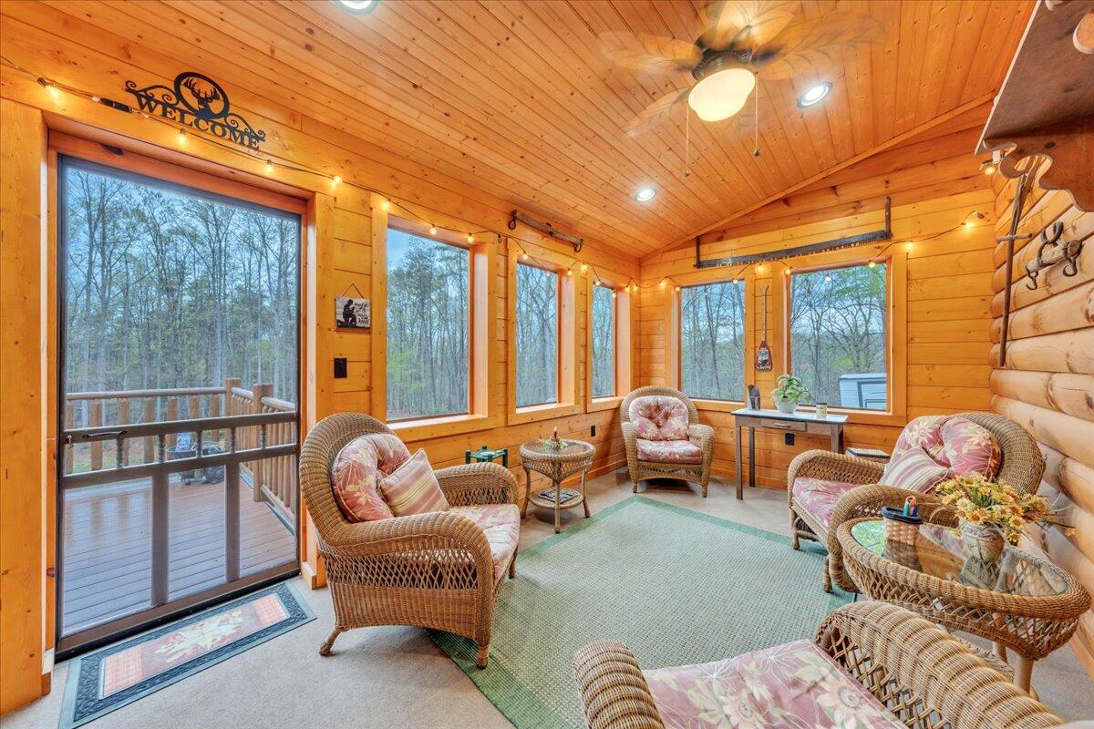 5526 Altice Road Moneta, VA 24121 - Photo 27 of 86 Screened-in Porch