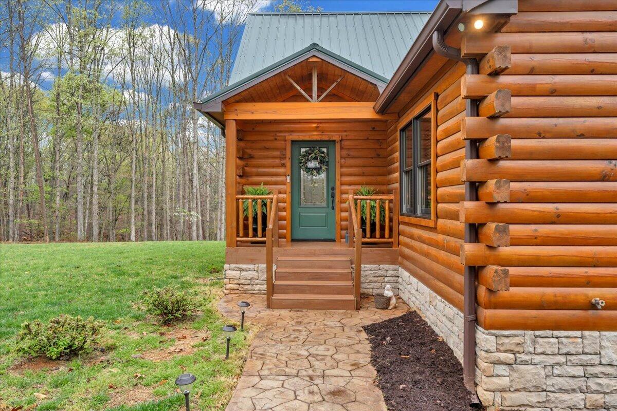 5526 Altice Road Moneta, VA 24121 - Photo 5 of 86 004-MIB09219