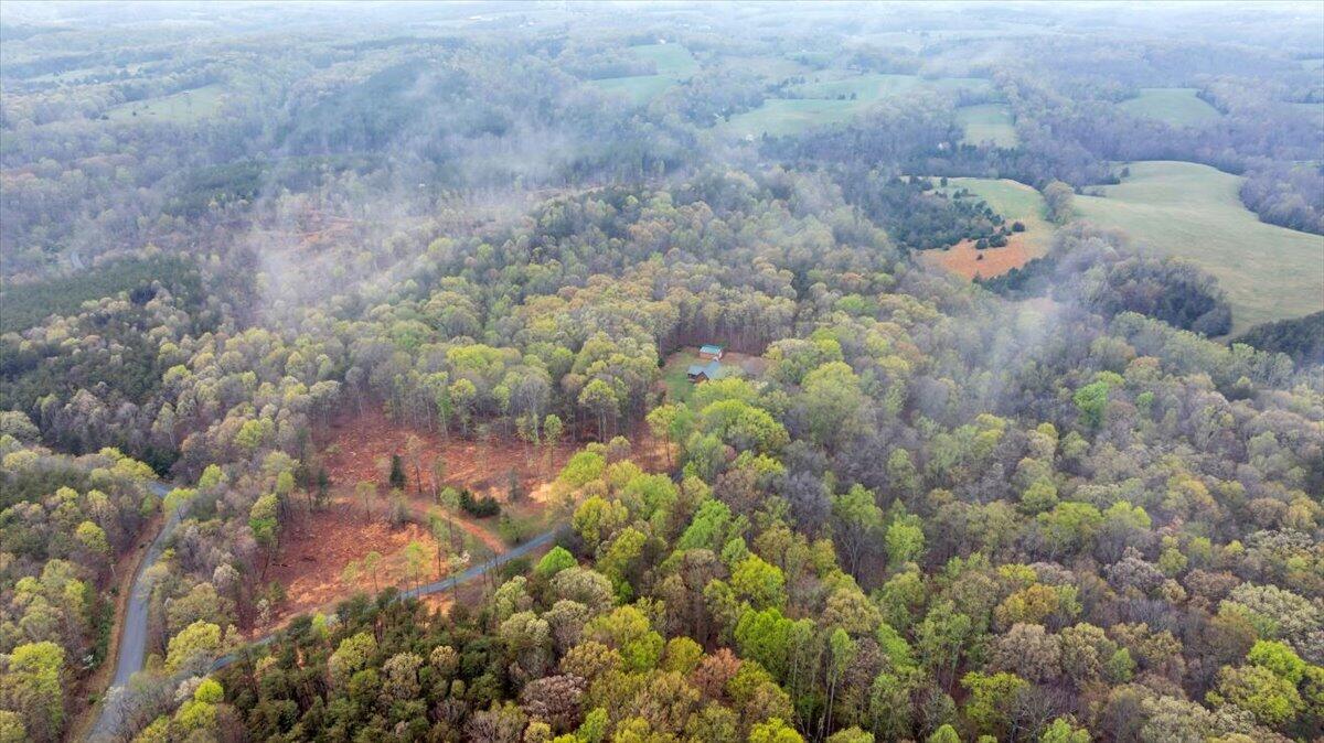 5526 Altice Road Moneta, VA 24121 - Photo 76 of 86 079-DJI_20250410181039_0086_D