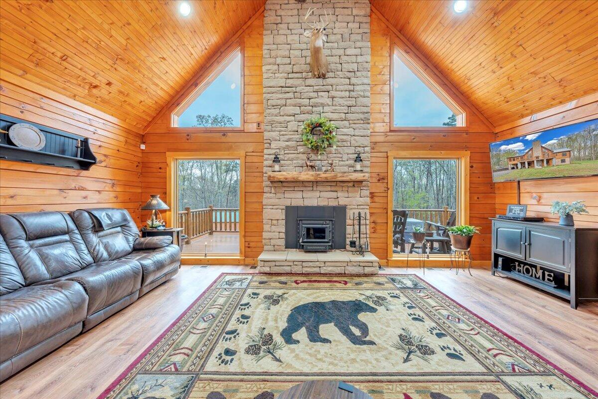 5526 Altice Road Moneta, VA 24121 - Photo 8 of 86 007-MIB09060