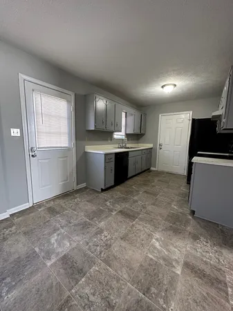 $1,395 | 1058 Bush Avenue, Oak Grove, KY 42262