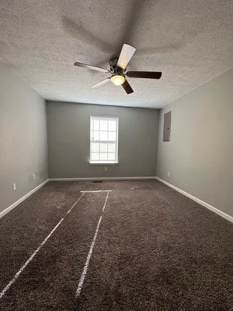 $1,395 | 1058 Bush Avenue, Oak Grove, KY 42262