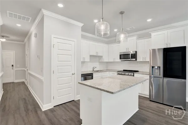$2,000 | 77 Dorsey Drive, Richmond Hill, GA 31324