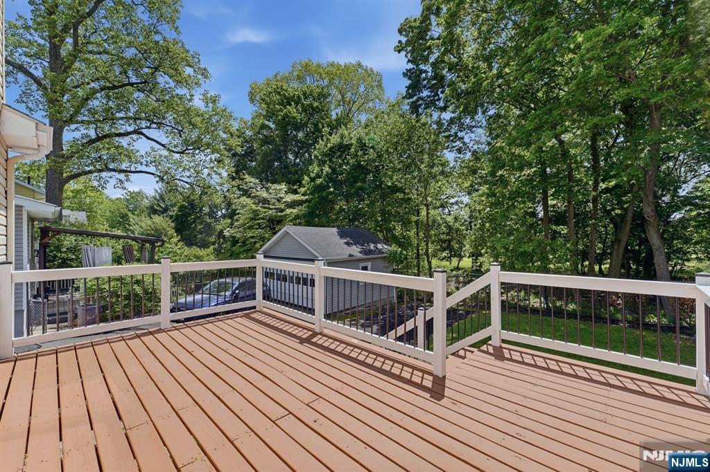 58 Yantecaw Avenue Bloomfield, NJ 07003 - Photo 25 of 36