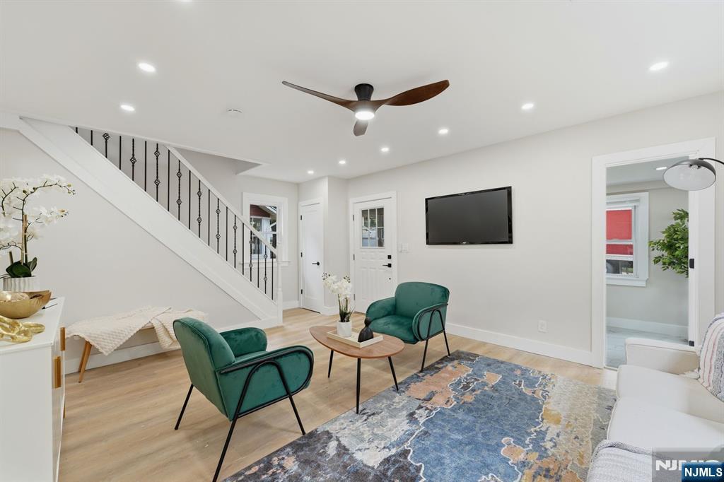 58 Yantecaw Avenue Bloomfield, NJ 07003 - Photo 3 of 36
