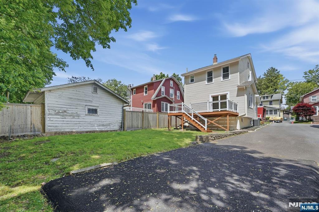 58 Yantecaw Avenue Bloomfield, NJ 07003 - Photo 33 of 36