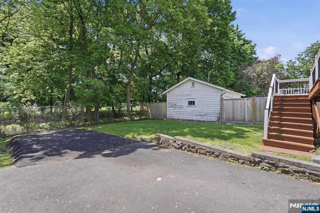 58 Yantecaw Avenue Bloomfield, NJ 07003 - Photo 34 of 36