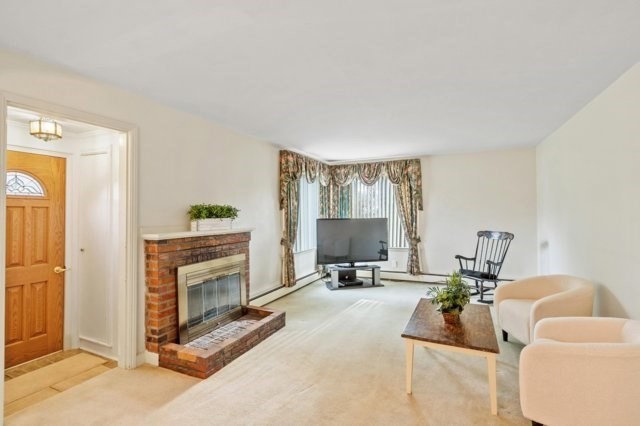 164 West Main Street Dudley, MA 01571 - Photo 6 of 36