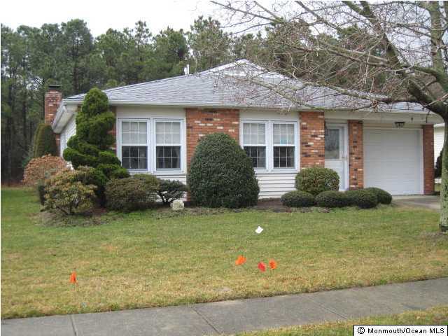19 Meadowbrook Road Brick, NJ 08723 - Photo 1 of 3 Primary Photo
