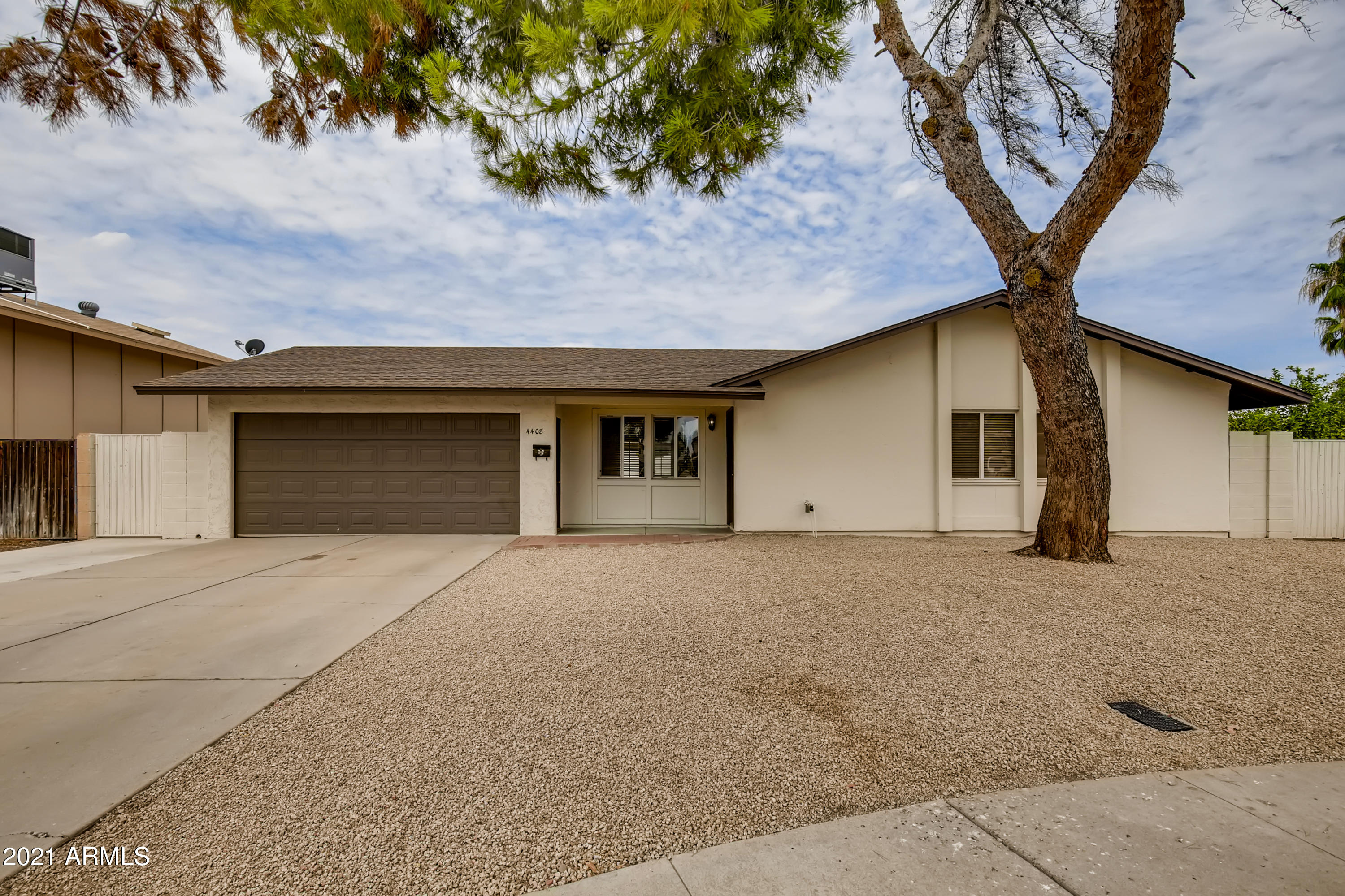 4408 South Newberry Road Tempe, AZ 85282 - Photo 1 of 33 01 Exterior Front