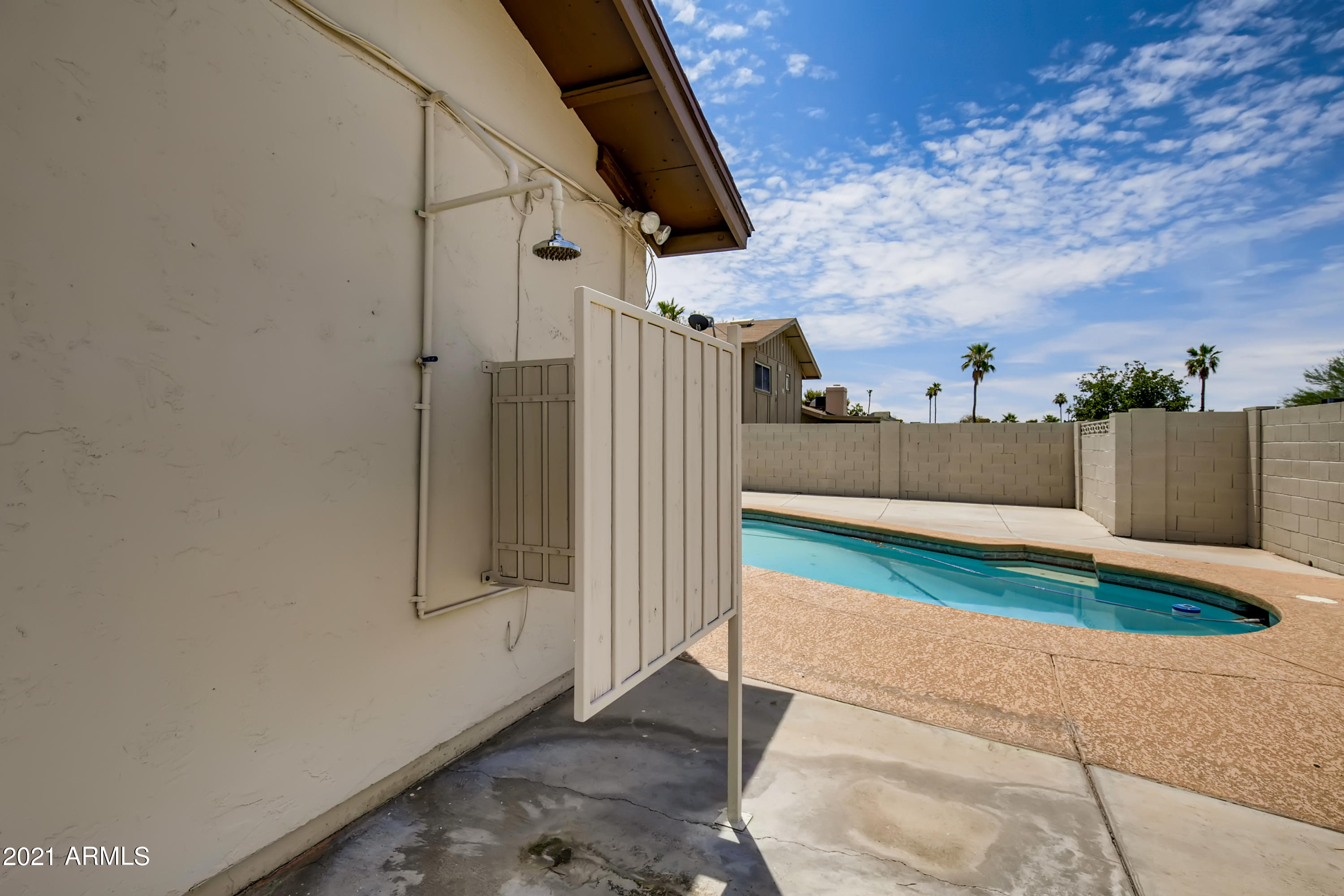 4408 South Newberry Road Tempe, AZ 85282 - Photo 31 of 33 52 Exterior Side