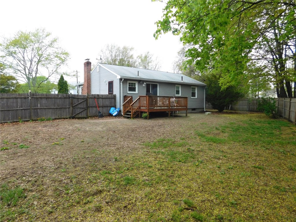 4 Mellon Road Warwick, RI 02889 - Photo 13 of 15 Part of the Hugh fenced yard