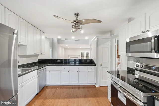 $3,400 | 3880 Alder Woods Court, Fairfax, VA 22033