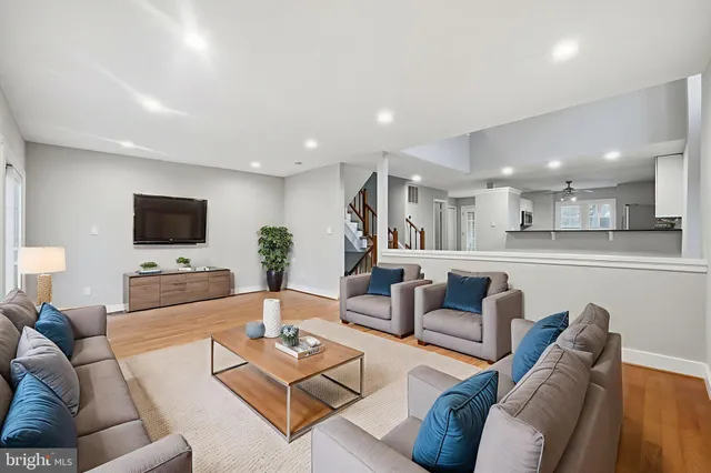 $3,400 | 3880 Alder Woods Court, Fairfax, VA 22033