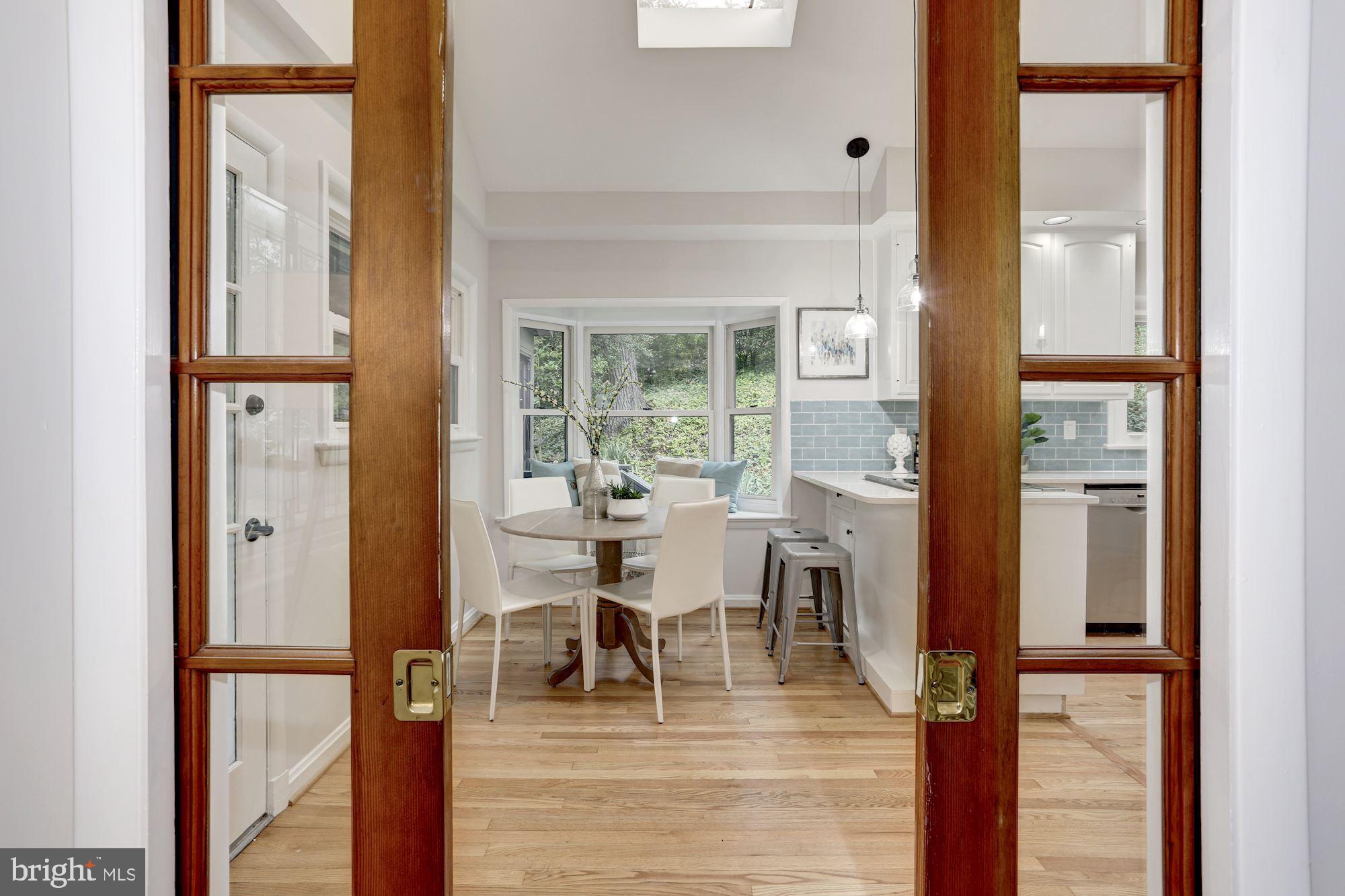 2357 South Arlington Ridge Road Arlington, VA 22202 - Photo 11 of 61
