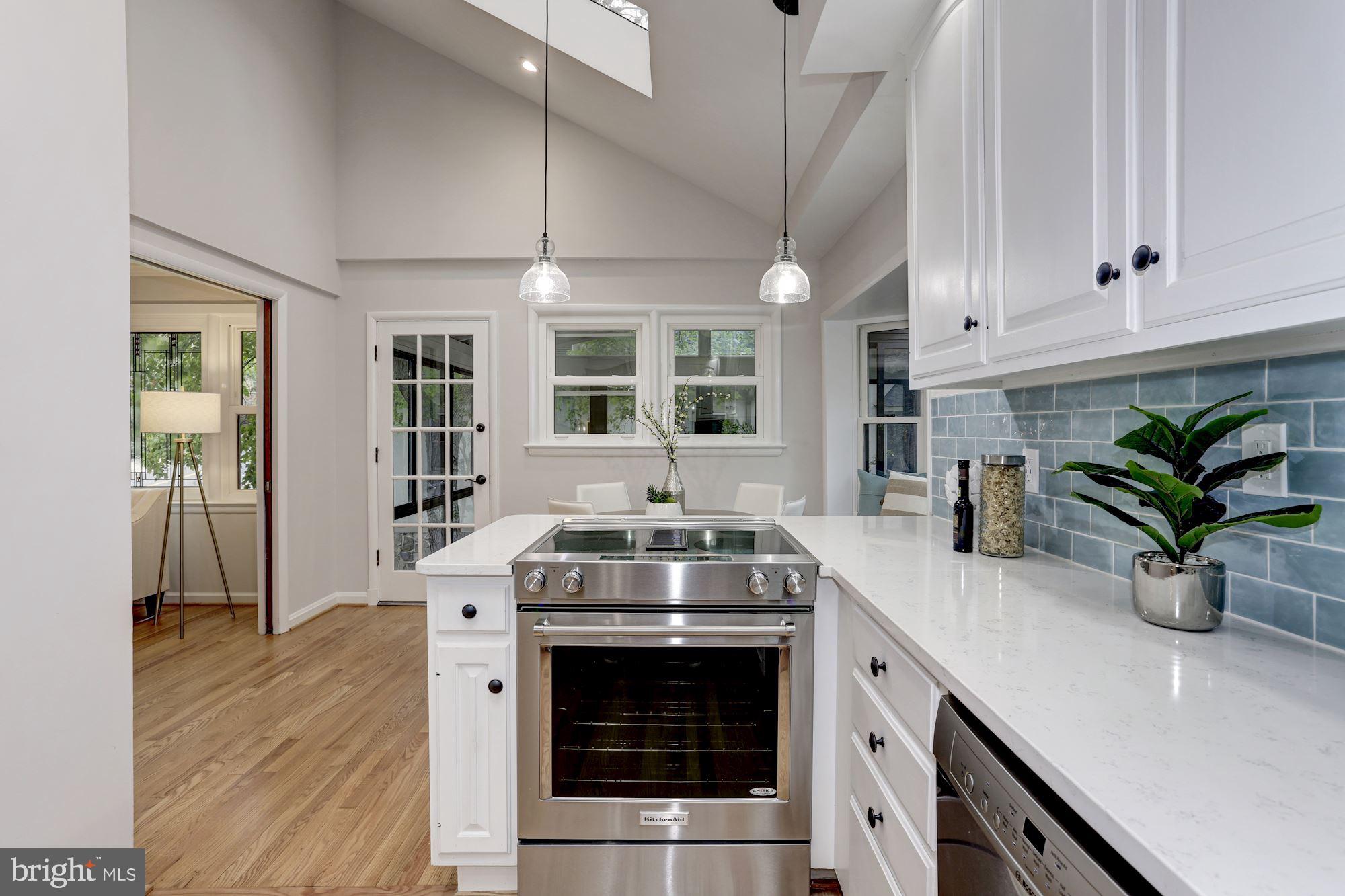 2357 South Arlington Ridge Road Arlington, VA 22202 - Photo 24 of 61