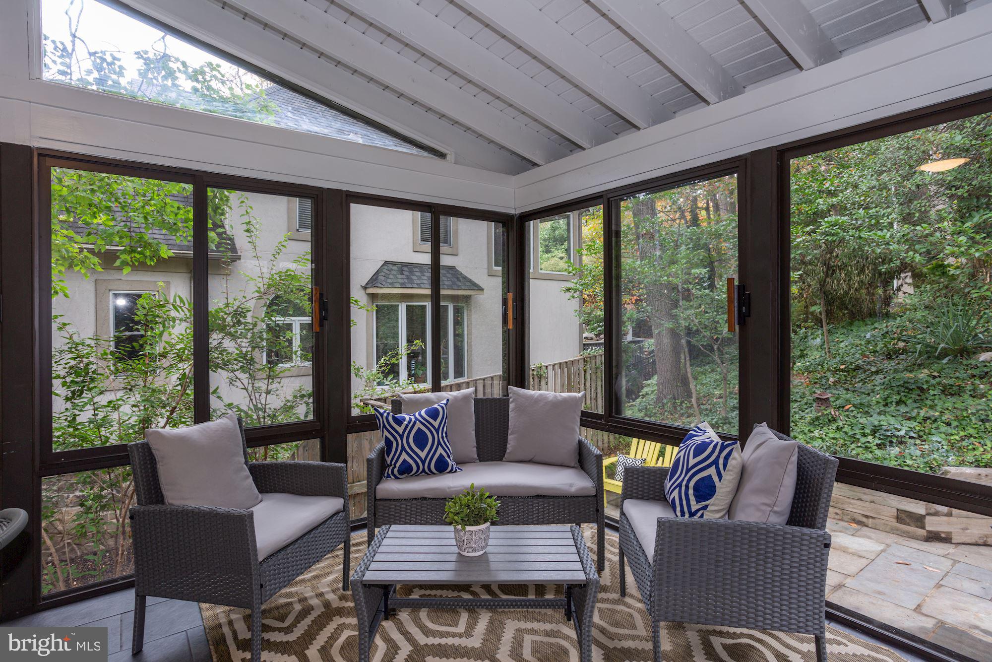 2357 South Arlington Ridge Road Arlington, VA 22202 - Photo 26 of 61