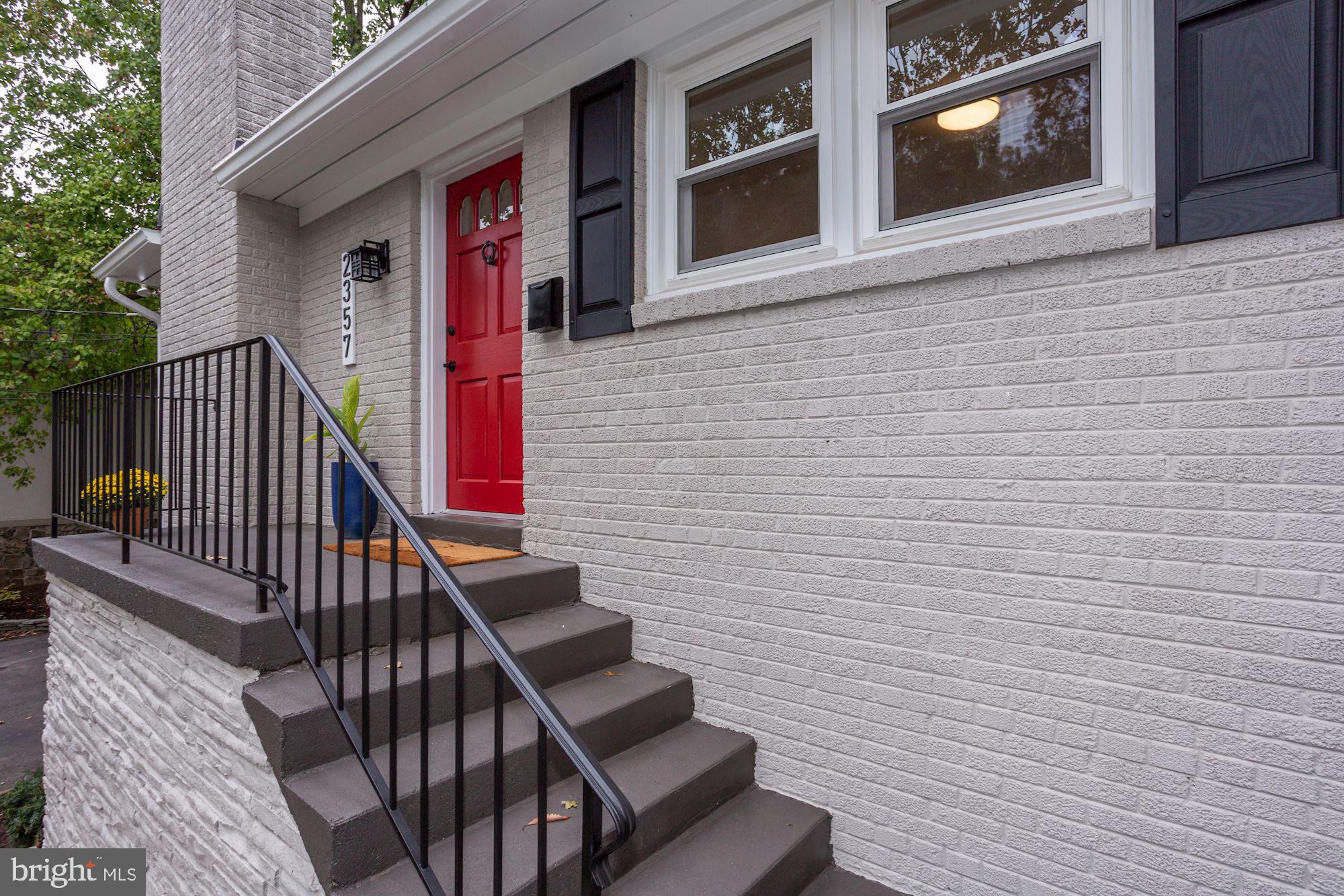 2357 South Arlington Ridge Road Arlington, VA 22202 - Photo 4 of 61