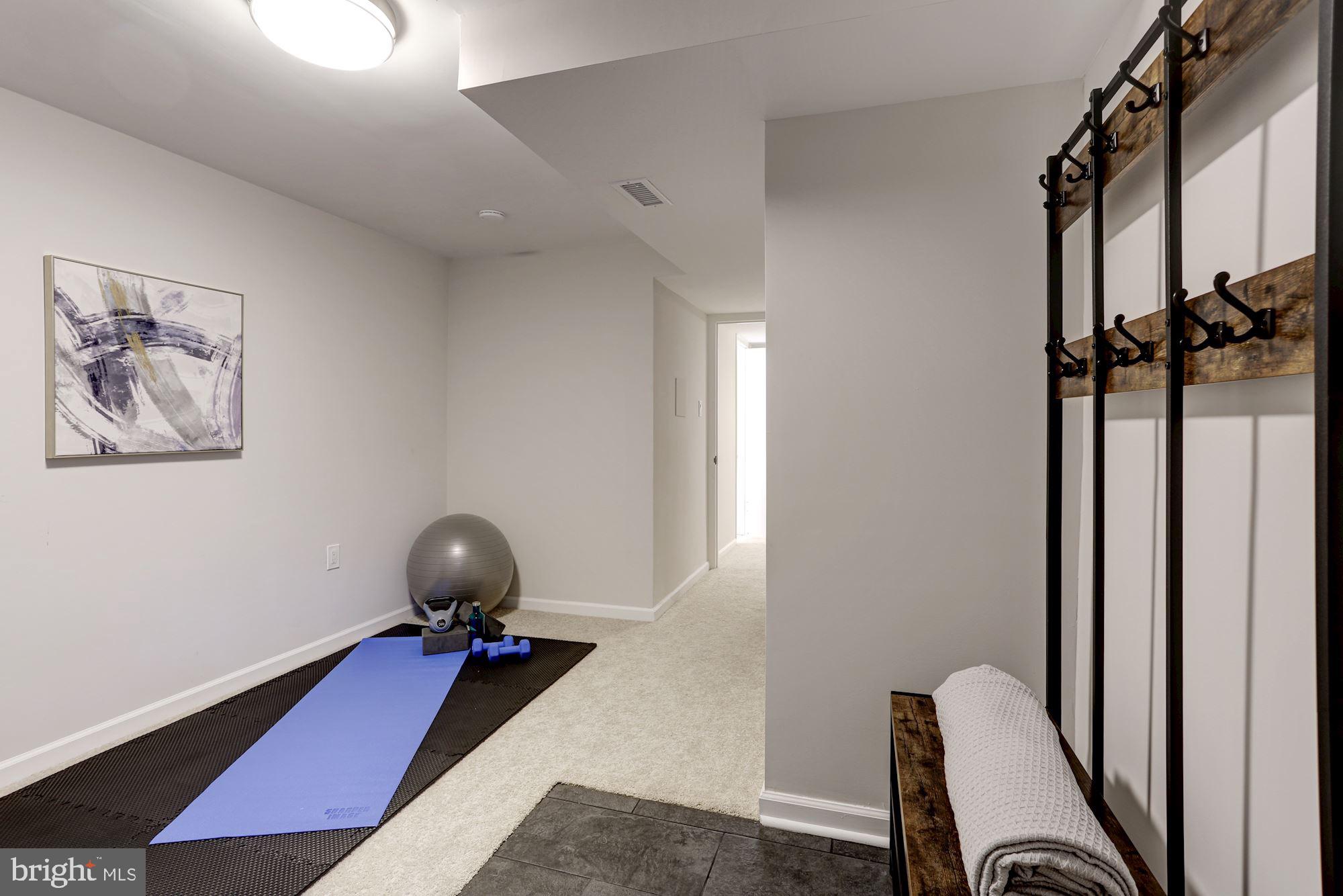 2357 South Arlington Ridge Road Arlington, VA 22202 - Photo 50 of 61