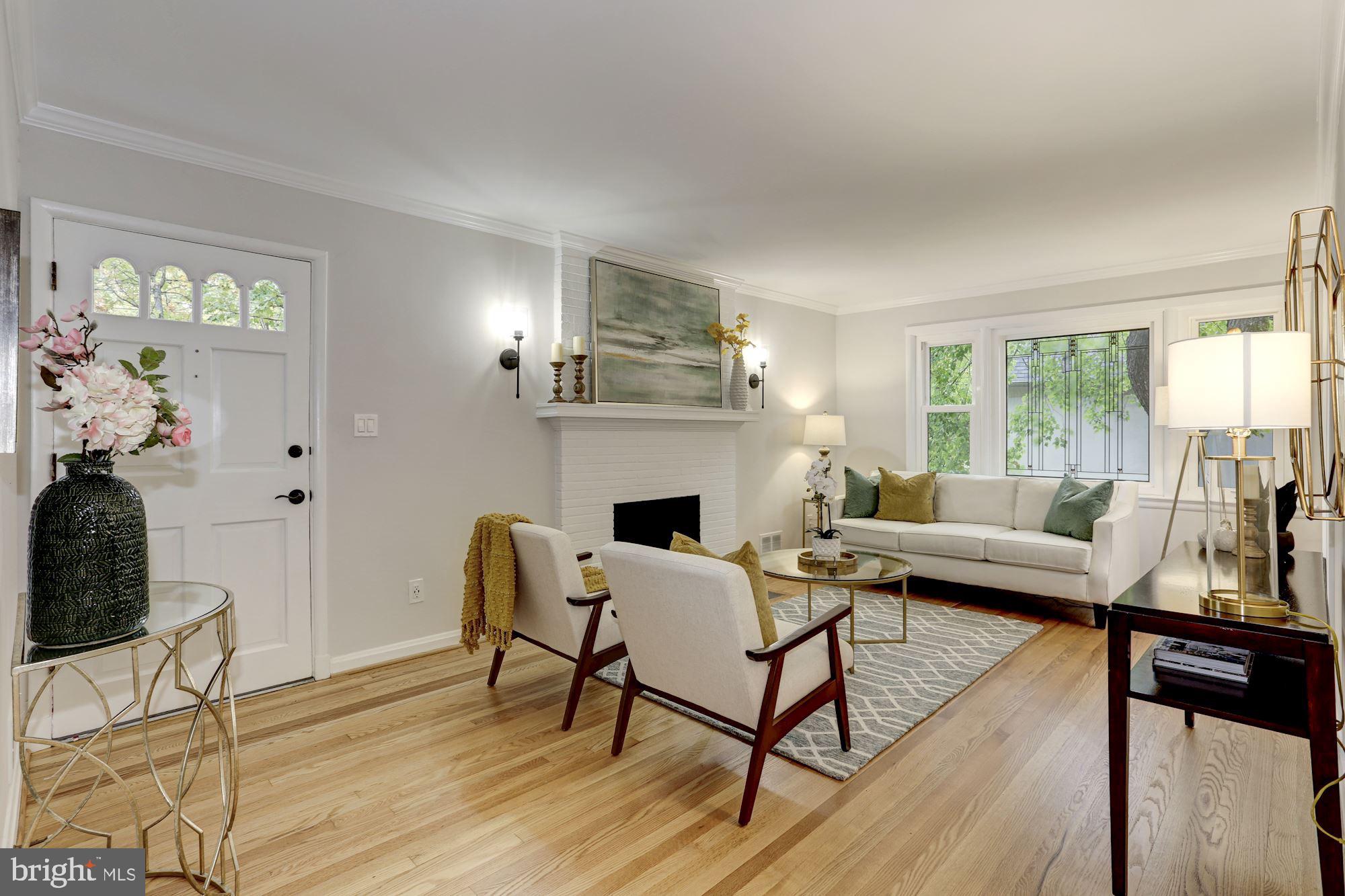 2357 South Arlington Ridge Road Arlington, VA 22202 - Photo 7 of 61