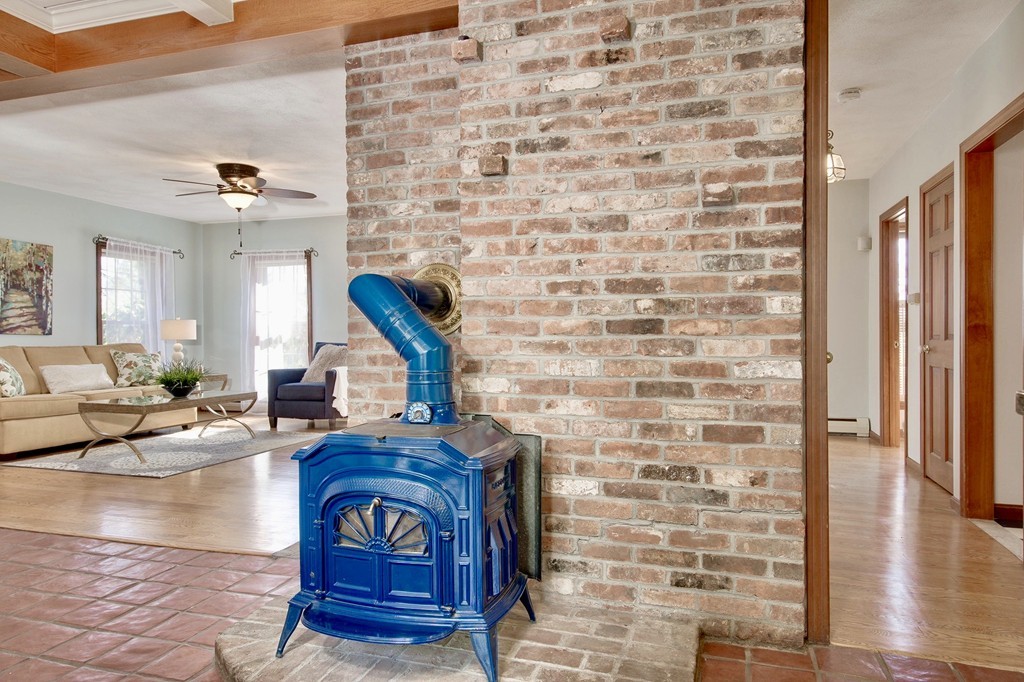 11 Crestwood Road North Reading, MA 01864 - Photo 15 of 28 Gallery Image 15