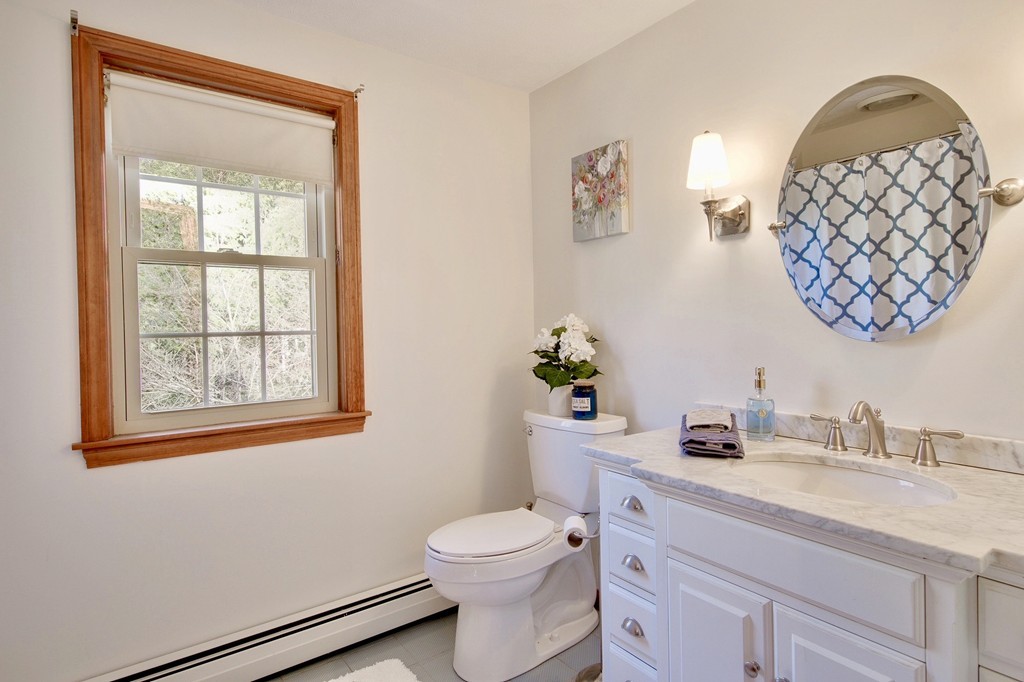 11 Crestwood Road North Reading, MA 01864 - Photo 19 of 28 Gallery Image 19