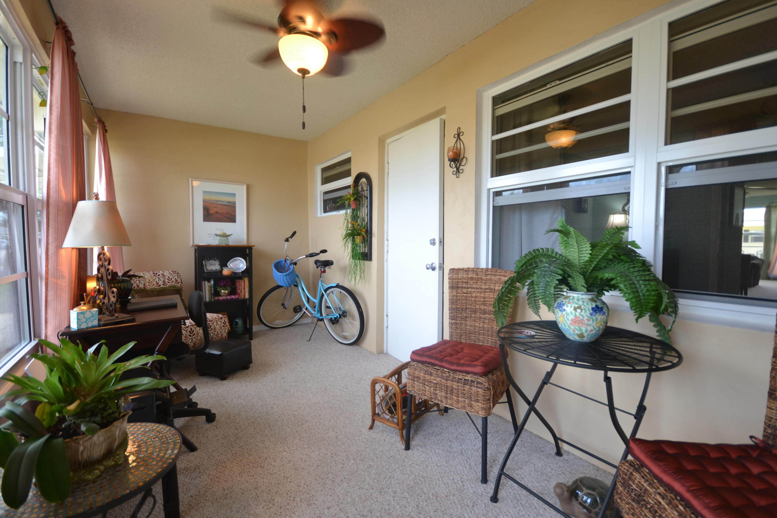 3251 Ridge Hill Road, Unit B Boynton Beach, FL 33435 - Photo 12 of 25 Den with Ceiling Fan