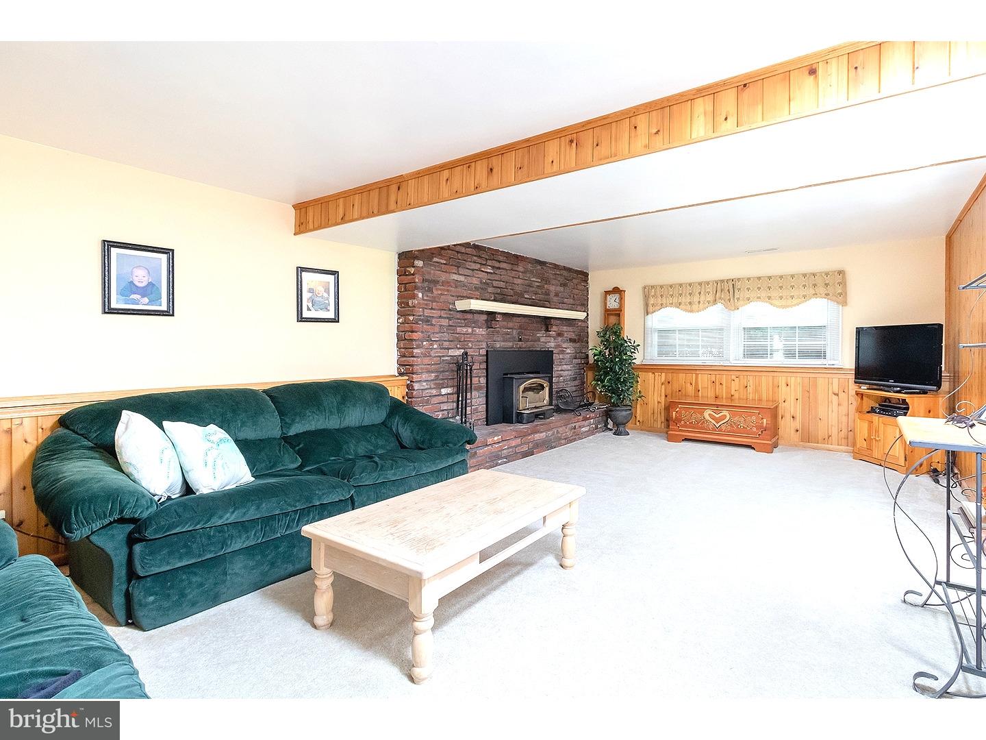 1209 Woodruff Road Glassboro, NJ 08028 - Photo 13 of 17 Family Room