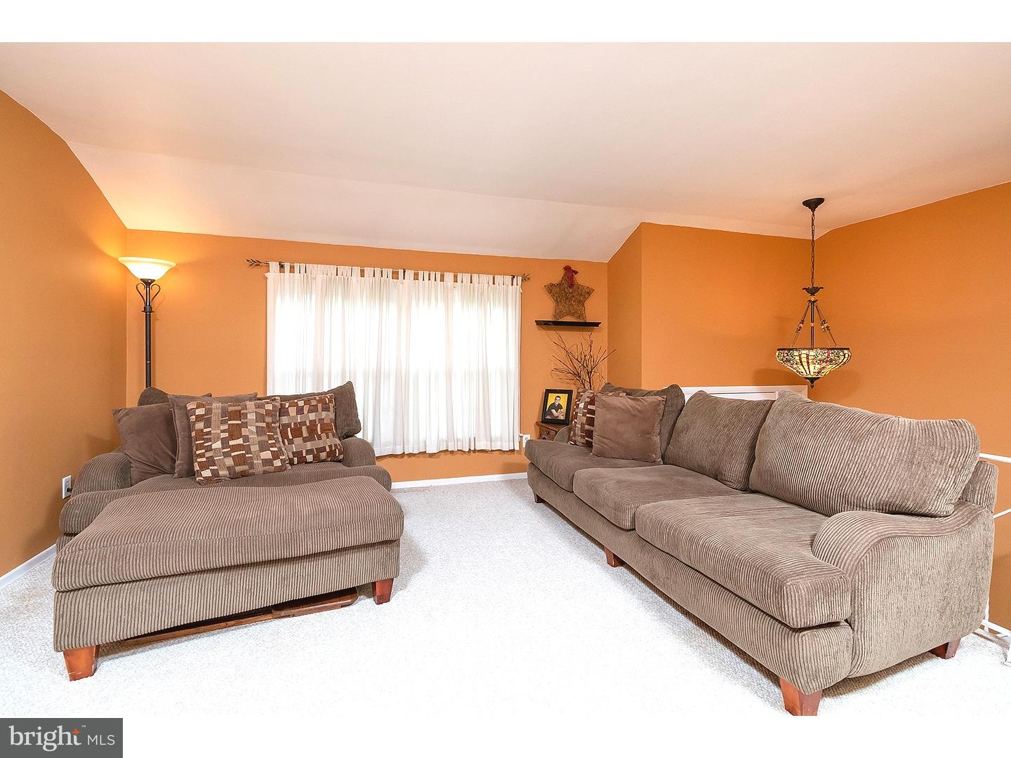 1209 Woodruff Road Glassboro, NJ 08028 - Photo 5 of 17 Living Room