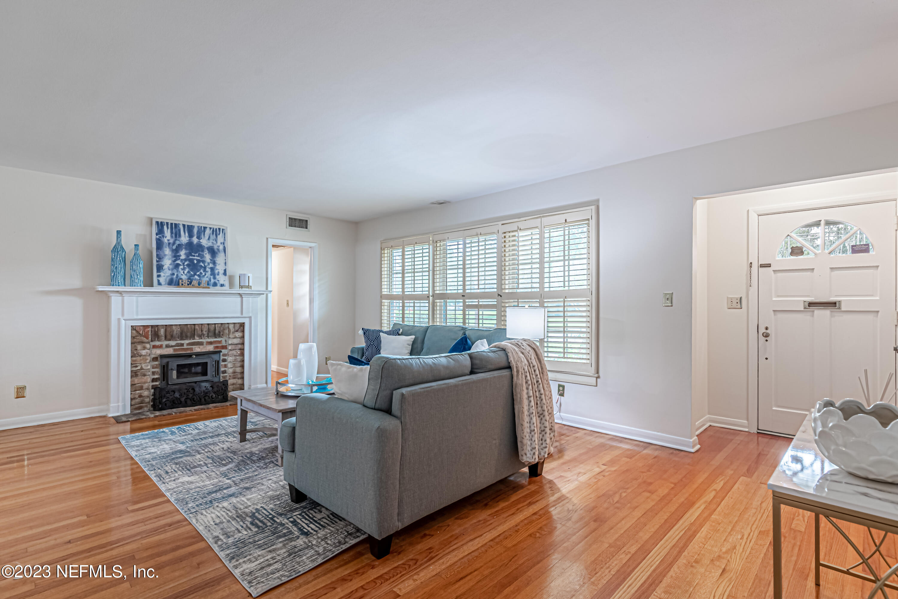 4114 Churchwell Road Jacksonville, FL 32210 - Photo 4 of 36 Living Room
