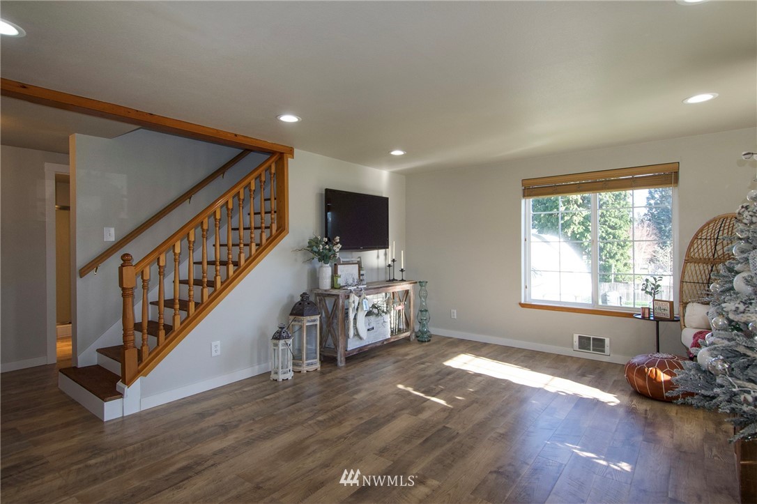 41 Lewis Road Port Angeles, WA 98362 - Photo 7 of 40 Gallery Image 7