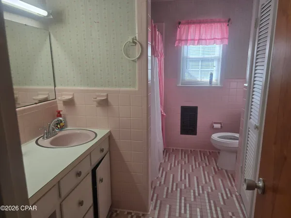 $239,000 | 1235 North Waukesha Street, Bonifay, FL 32425