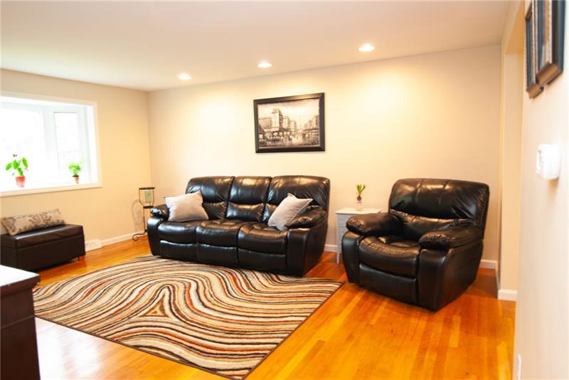 1926 Fox Chapel Road Pittsburgh, PA 15238 - Photo 11 of 25 Gallery Image 11