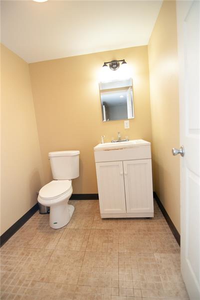 1926 Fox Chapel Road Pittsburgh, PA 15238 - Photo 21 of 25 Gallery Image 21