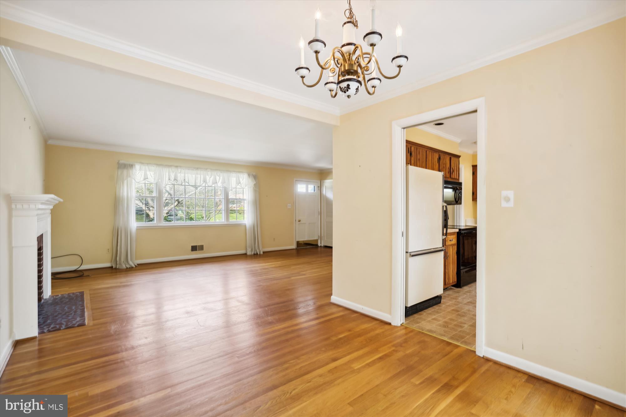 7107 Purdue Place McLean, VA 22101 - Photo 13 of 78 The Dining Room is Open to the Living Room