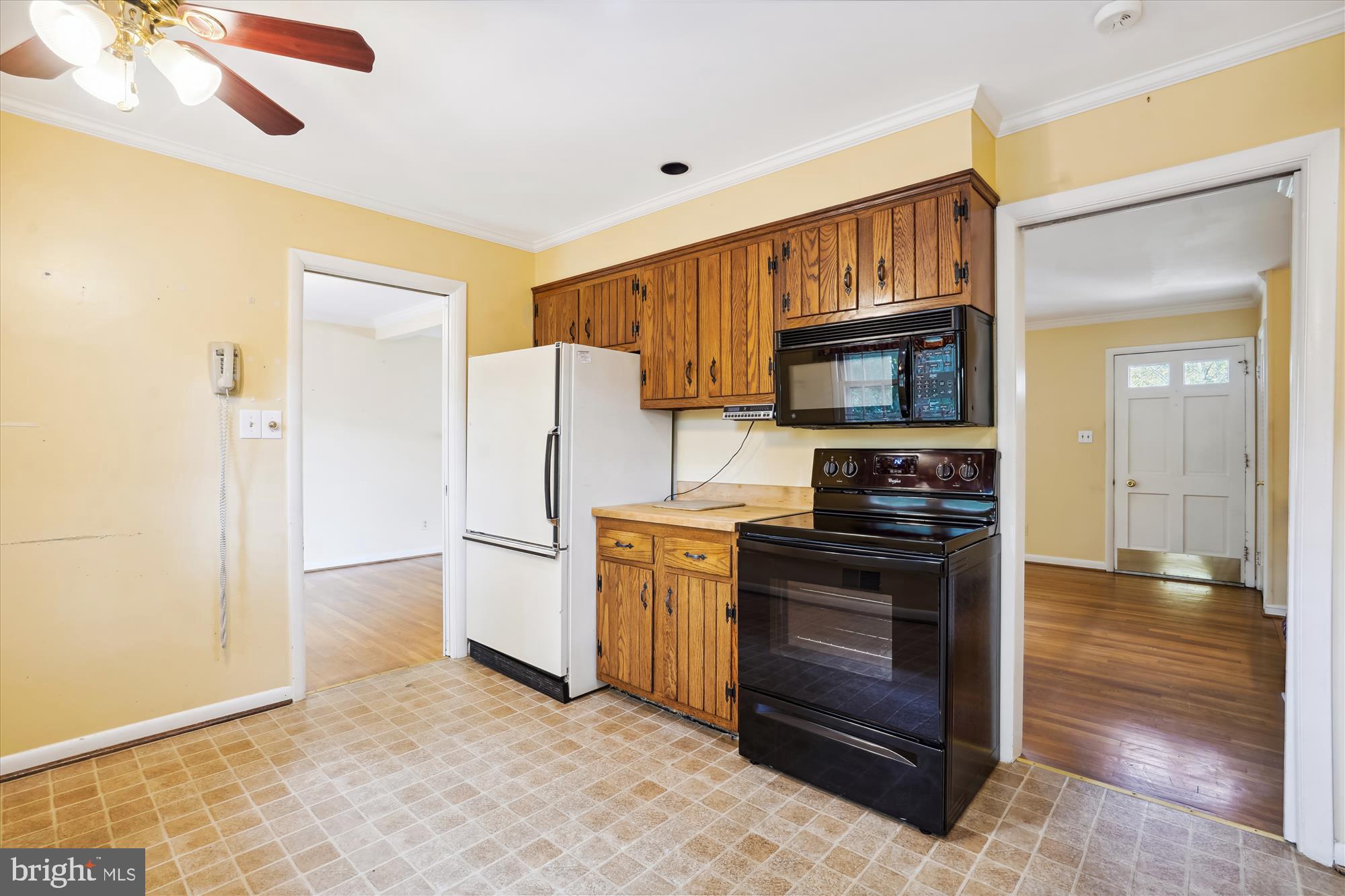 7107 Purdue Place McLean, VA 22101 - Photo 16 of 78 Kitchen
