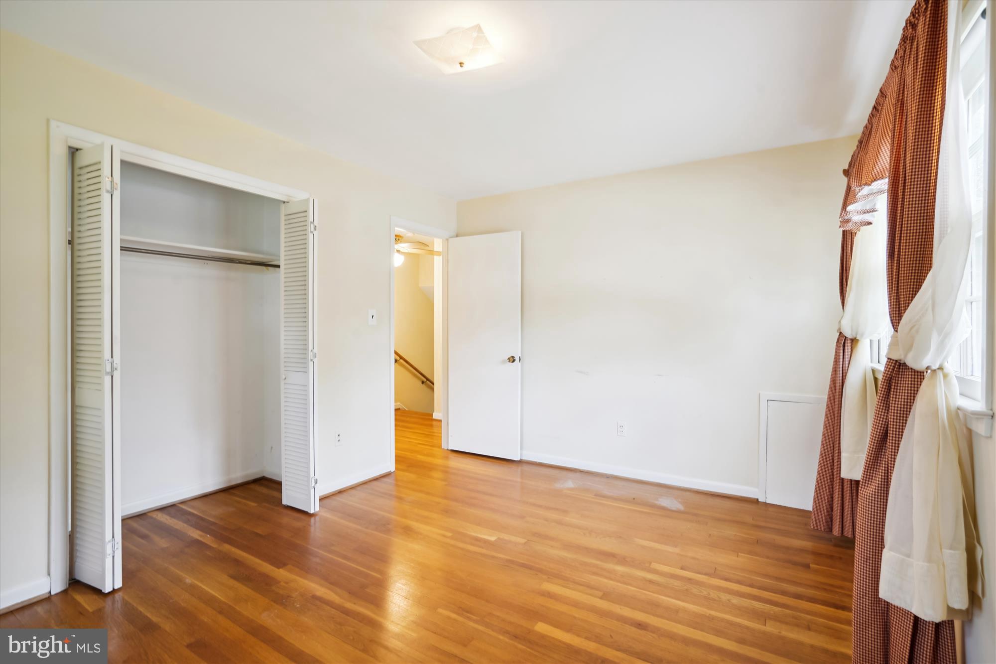 7107 Purdue Place McLean, VA 22101 - Photo 31 of 78 Bedroom 3