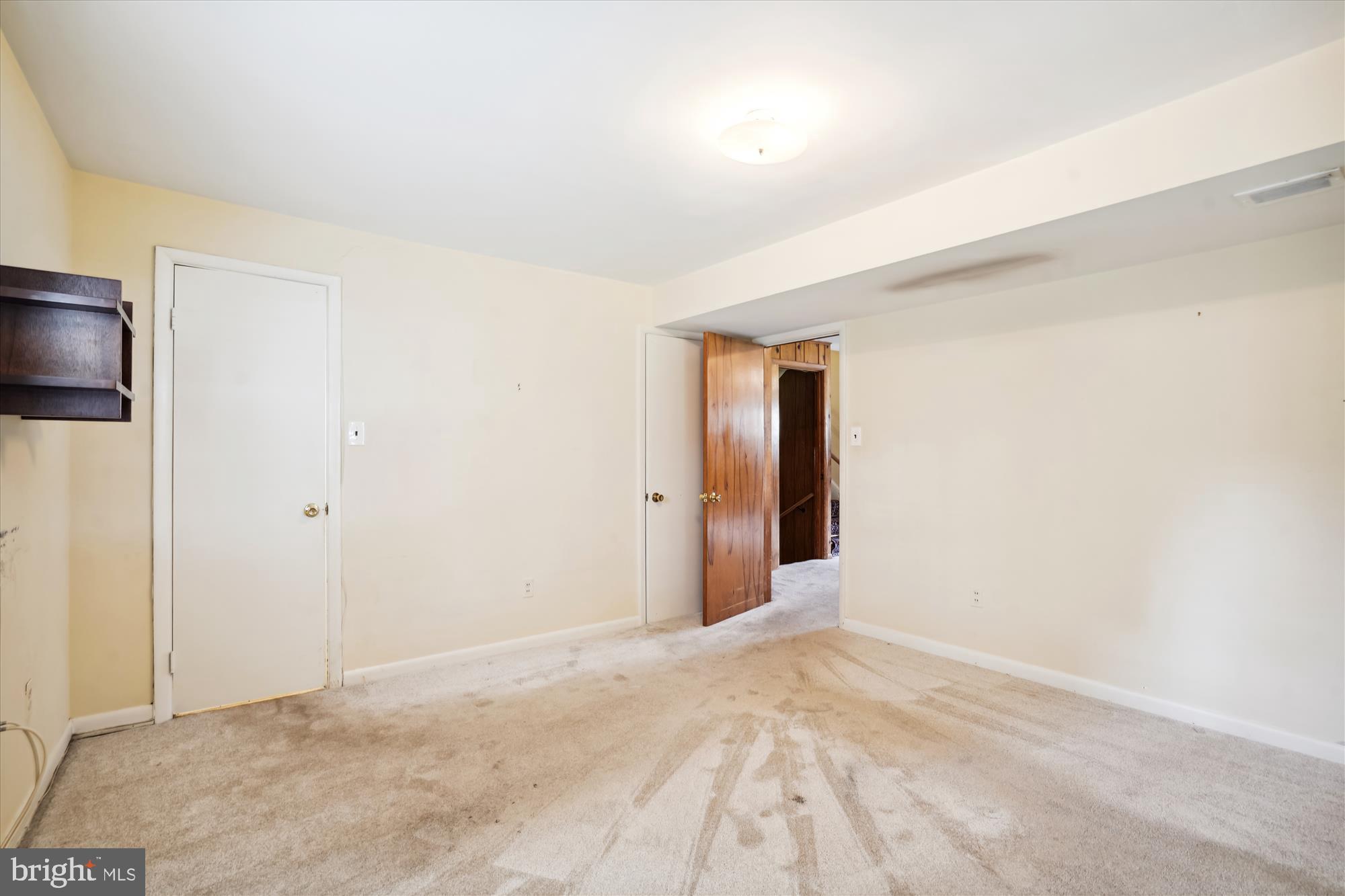 7107 Purdue Place McLean, VA 22101 - Photo 38 of 78 Door to the En-Suite Bathroom and Walk-in Closet